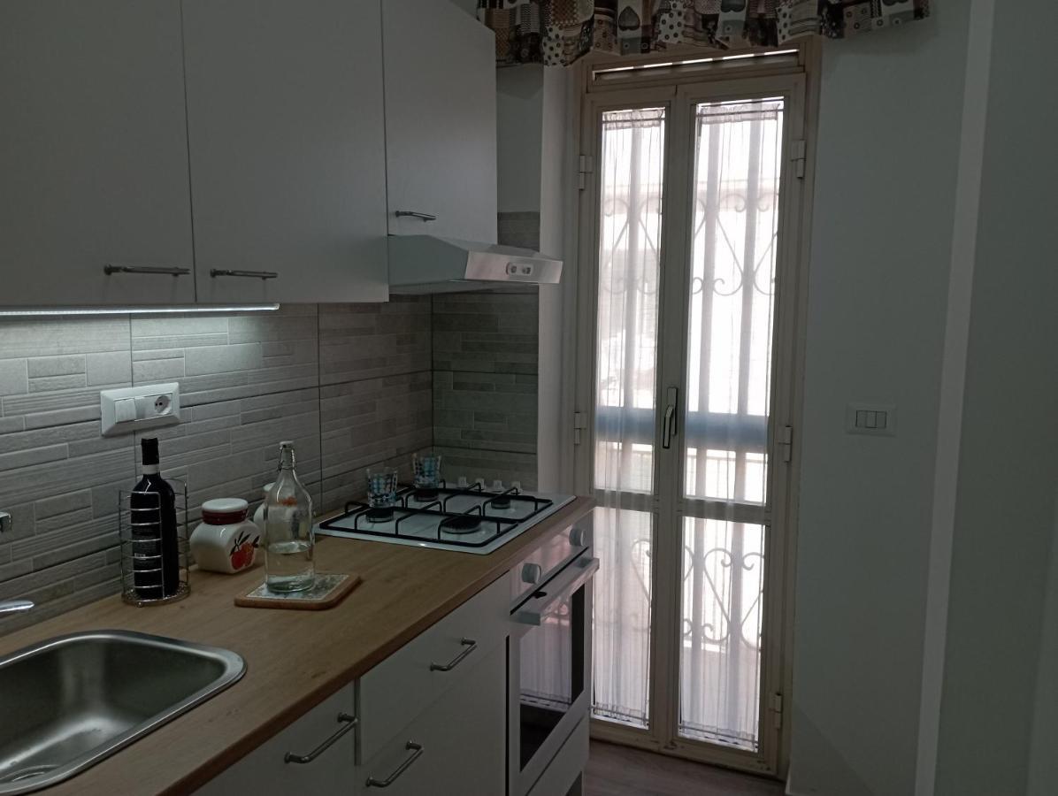 Casa Ingam - Mini Appartamento Sul Litorale Di Торре-дель-Греко Экстерьер фото